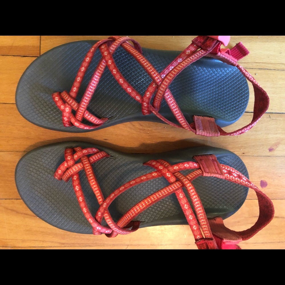 Women’s Size 10 double strap Chacos!